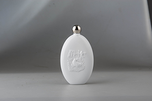 Oval Hip flask whit painted