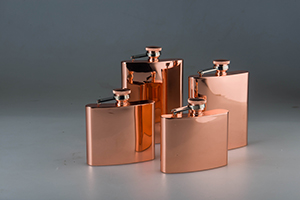Hip flask with rose gold plating